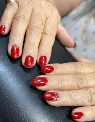 Manicure clienta Villarreal Studio